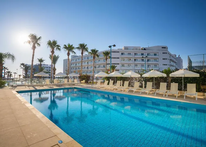Tsokkos Otel 4*