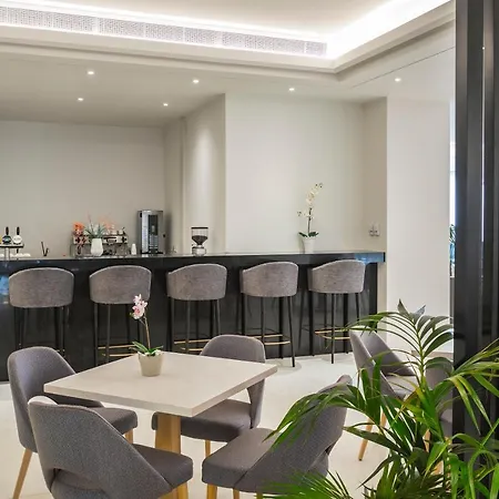 Tsokkos Ξενοδοχείο 4*