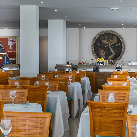 Ξενοδοχείο Tsokkos 4*